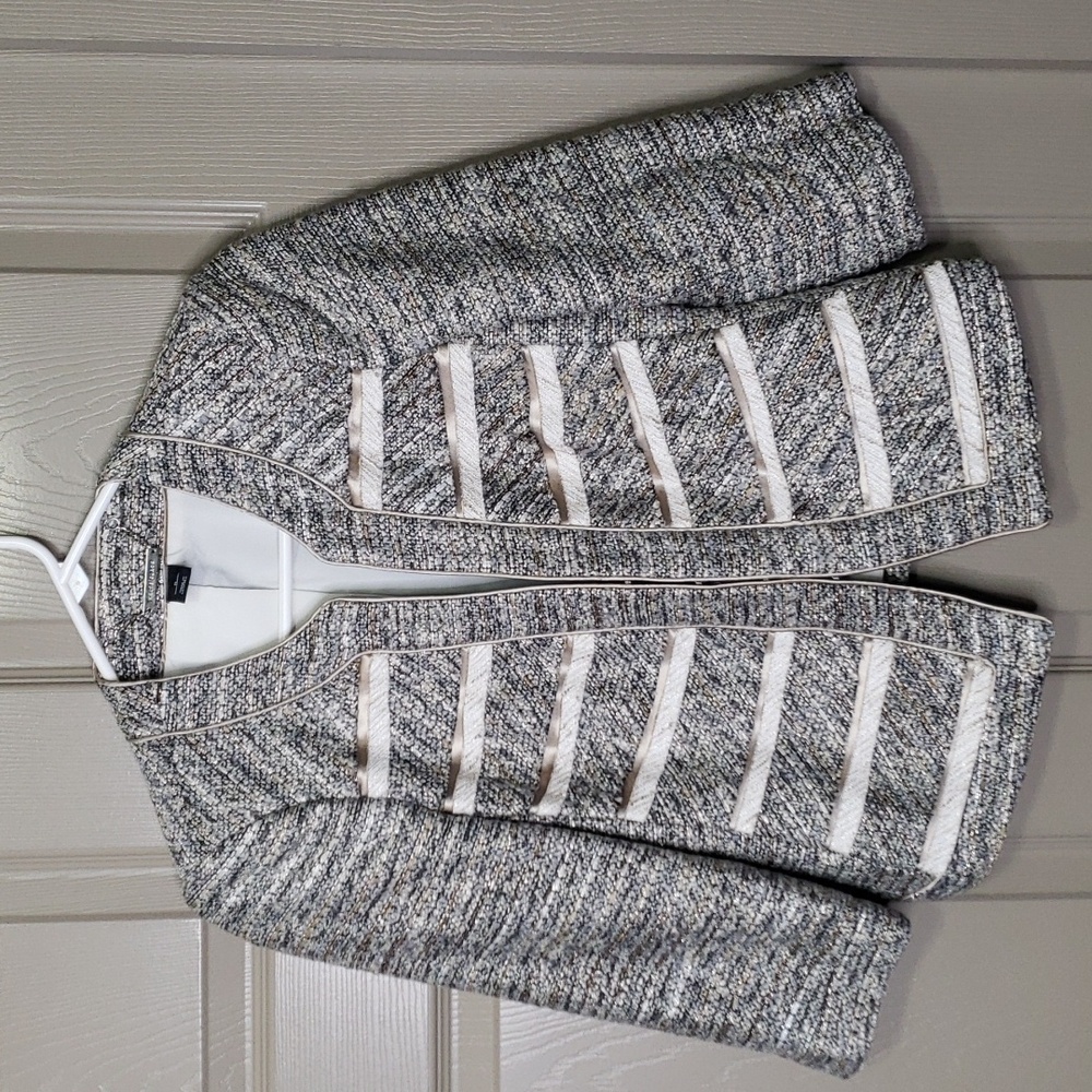 White House black market tweed jacket size 0